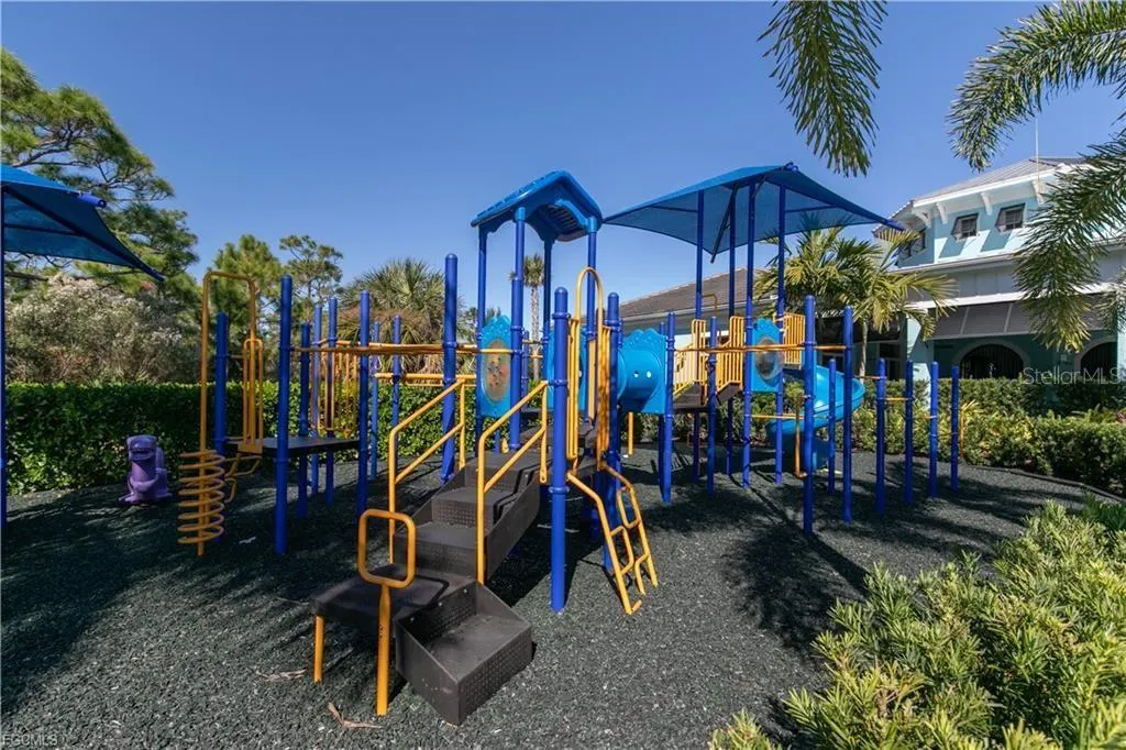 3190 ESTANCIA LN