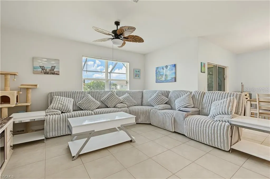 3190 ESTANCIA LN