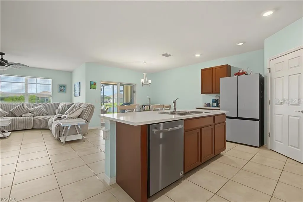 3190 ESTANCIA LN