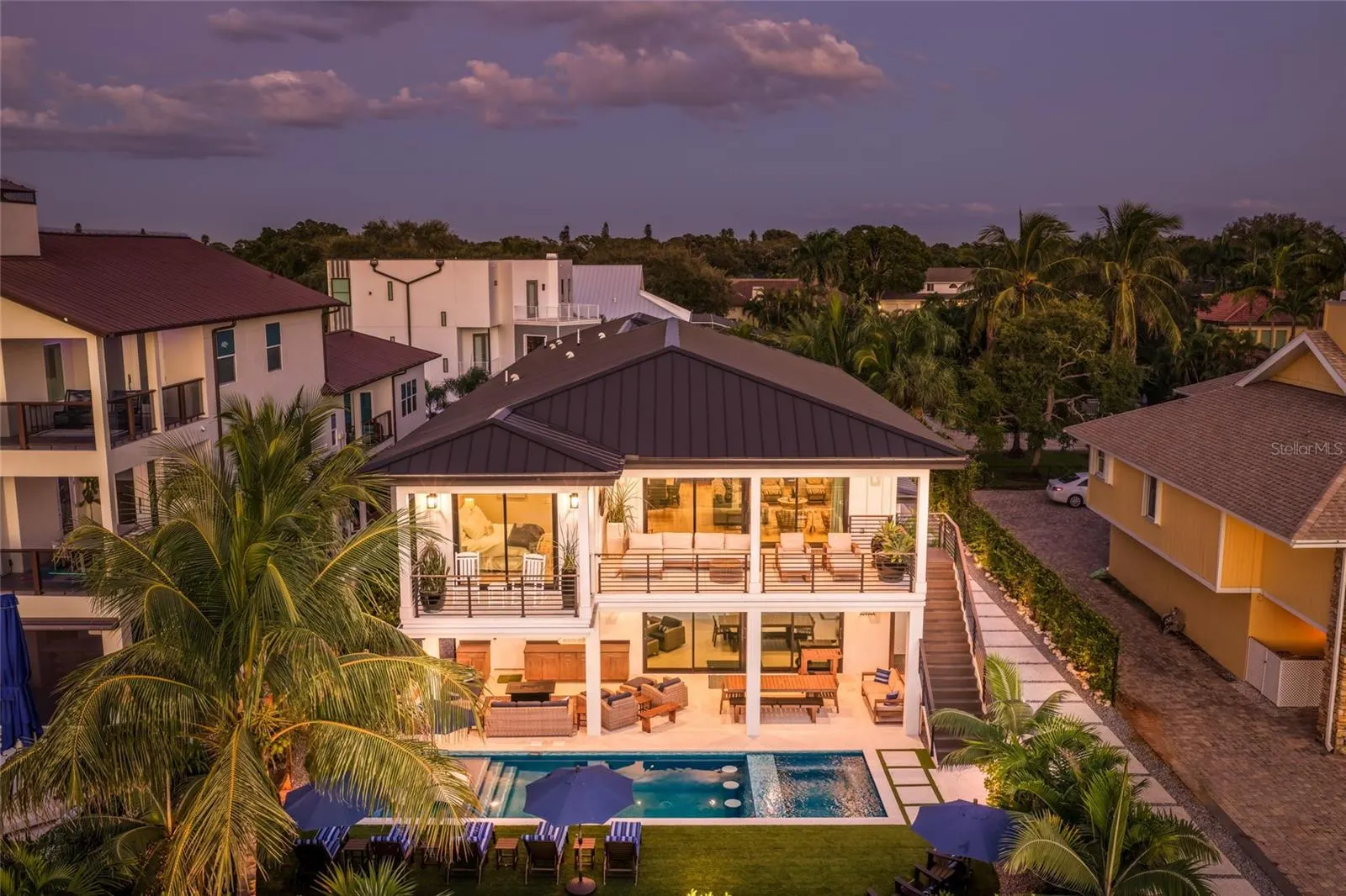 1707 PALMA SOLA BLVD