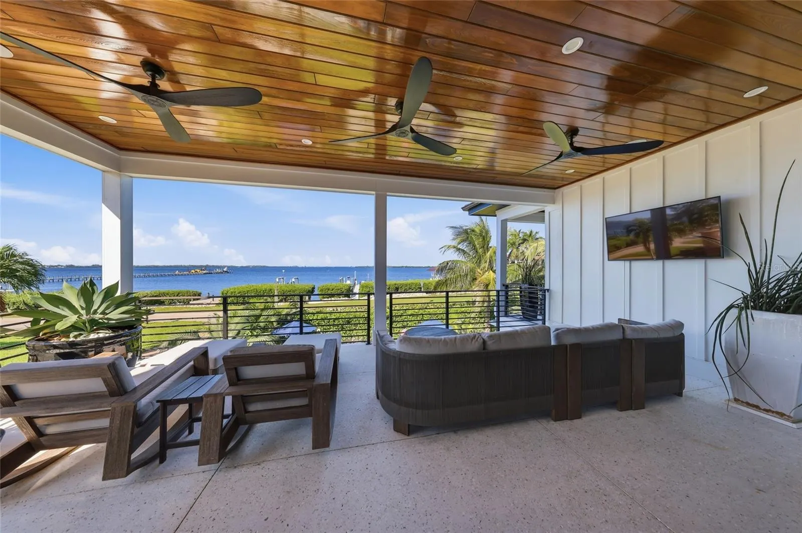 1707 PALMA SOLA BLVD