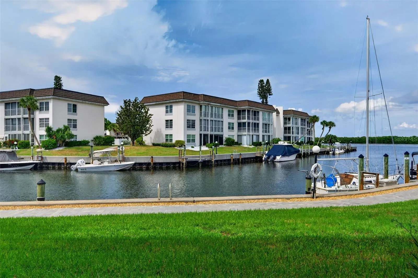 4330 FALMOUTH DR #107 #107