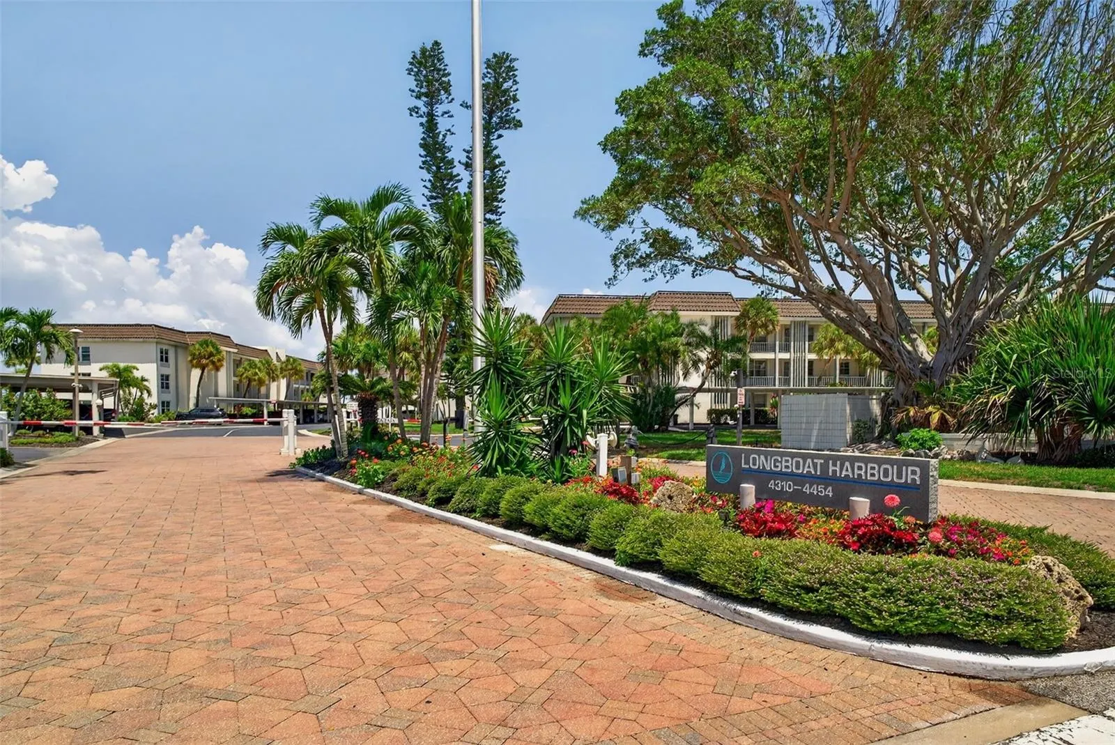 4330 FALMOUTH DR #107 #107