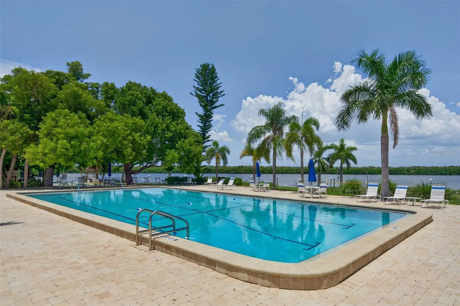 4330 FALMOUTH DR #107 #107
