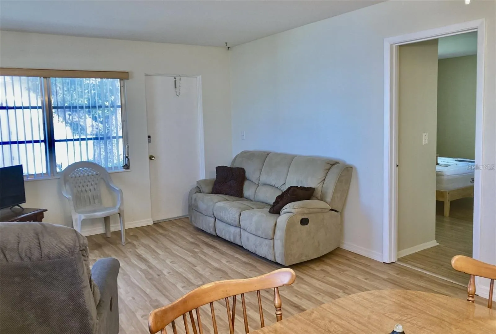 6110 CORAL WAY