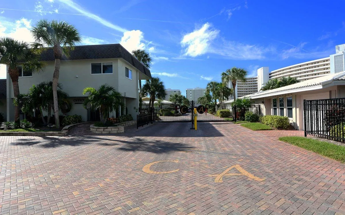 6310 MIDNIGHT PASS RD #403N #403N