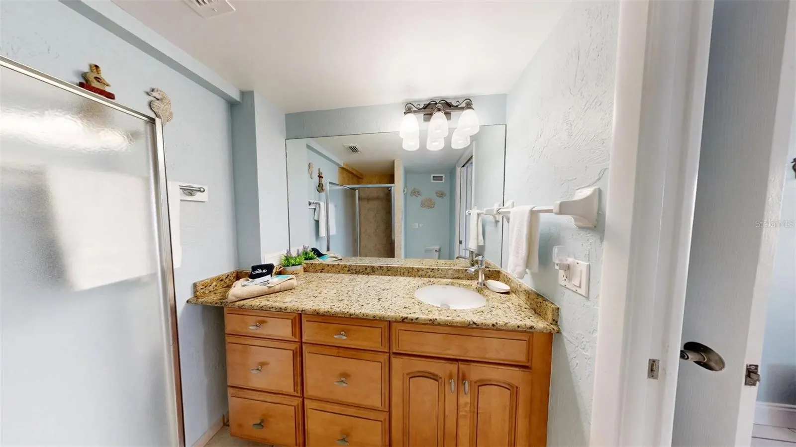 6310 MIDNIGHT PASS RD #403N #403N