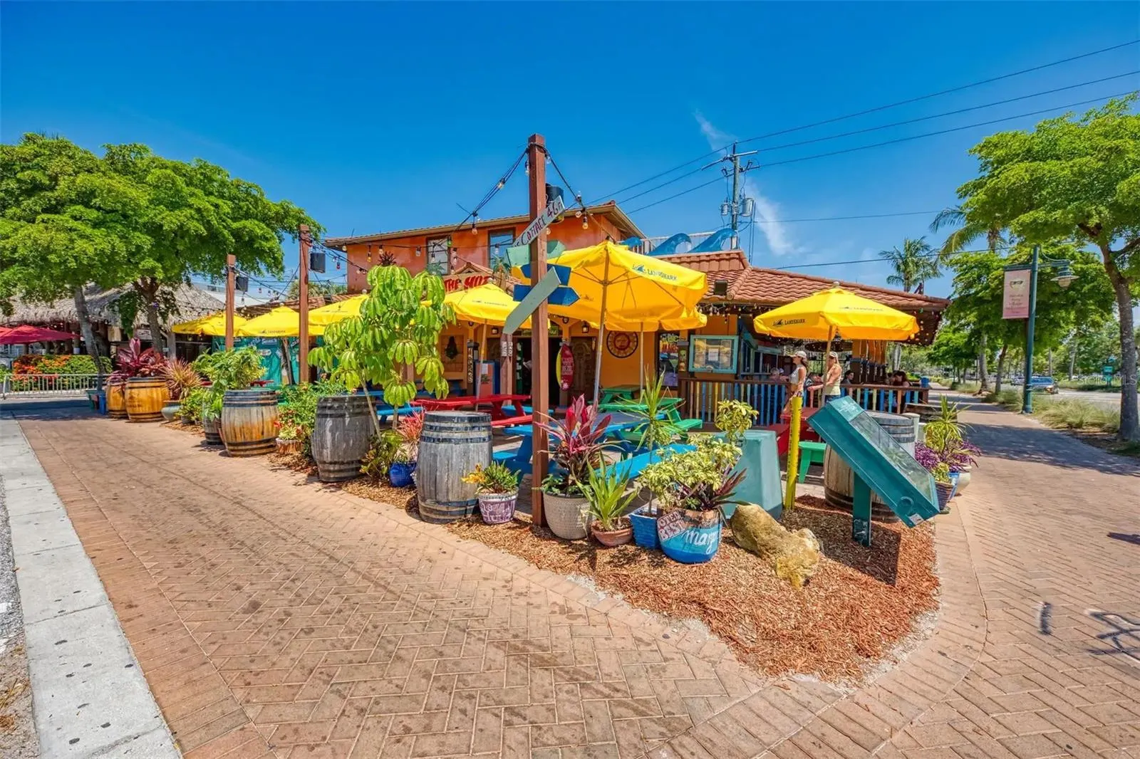 2175 MAGNOLIA ST