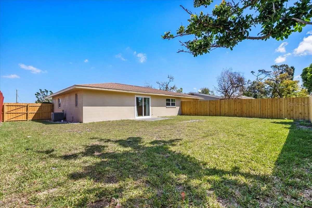 404 BRIARWOOD RD