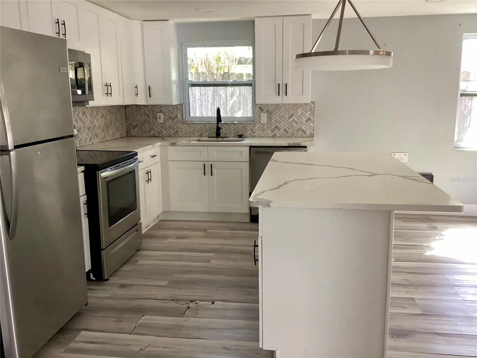 3524 CHAPEL DR