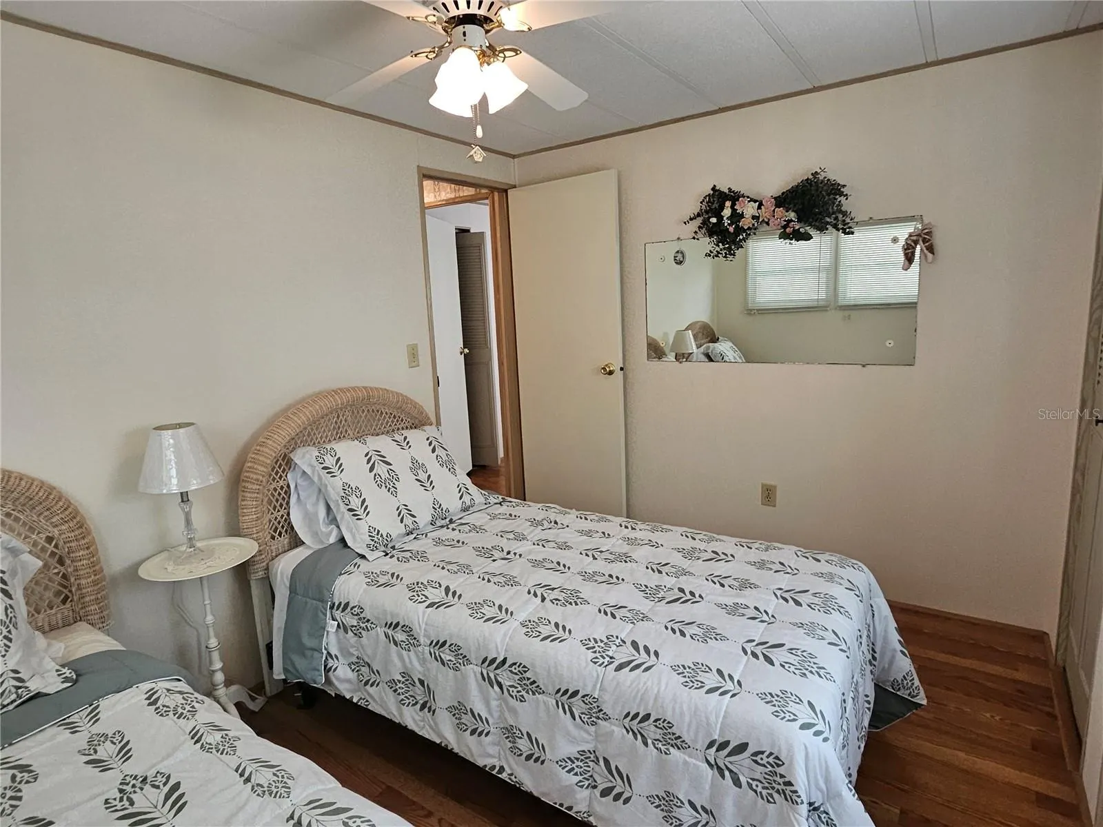 3218 SUMAC TER
