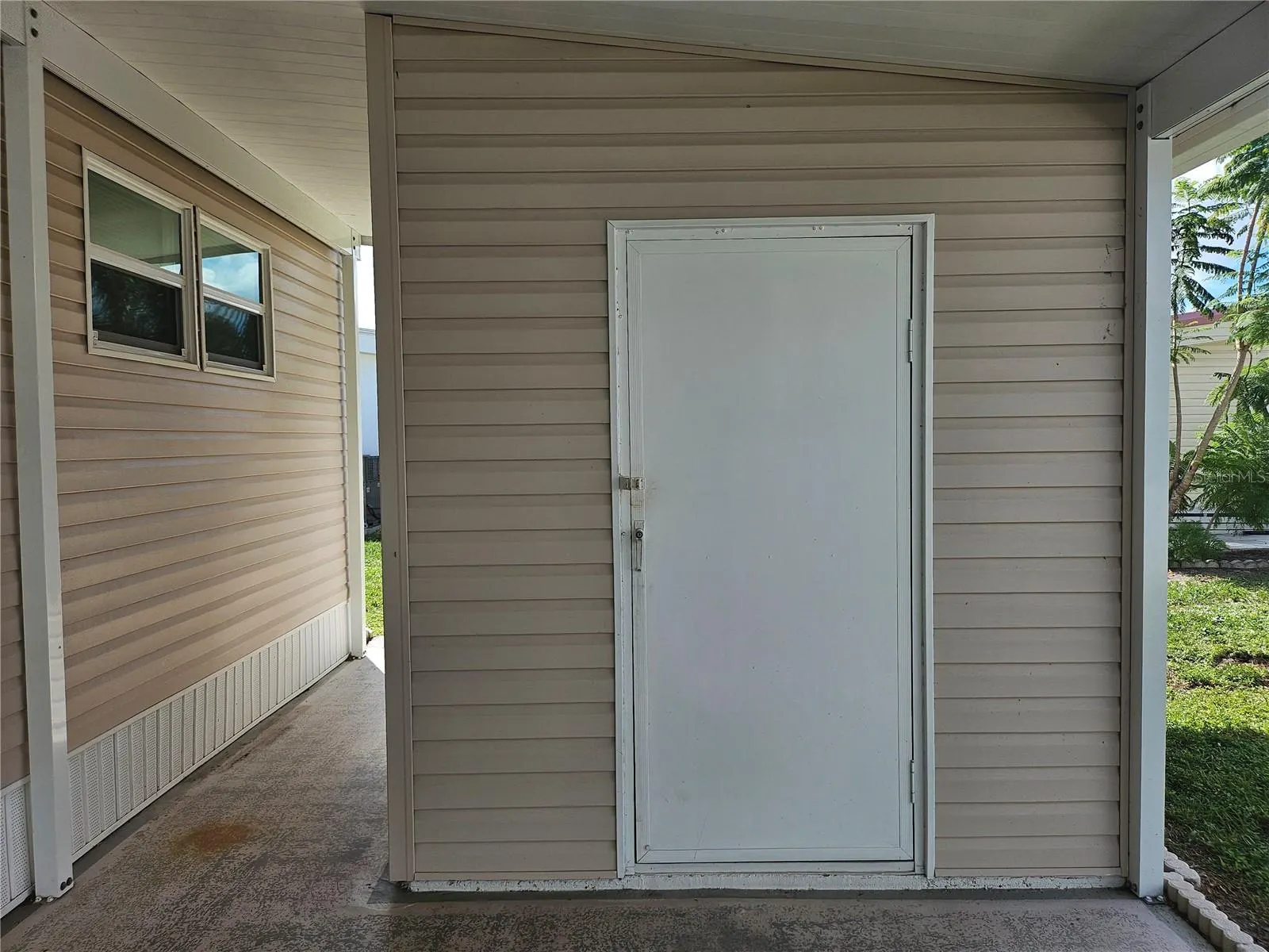 3218 SUMAC TER