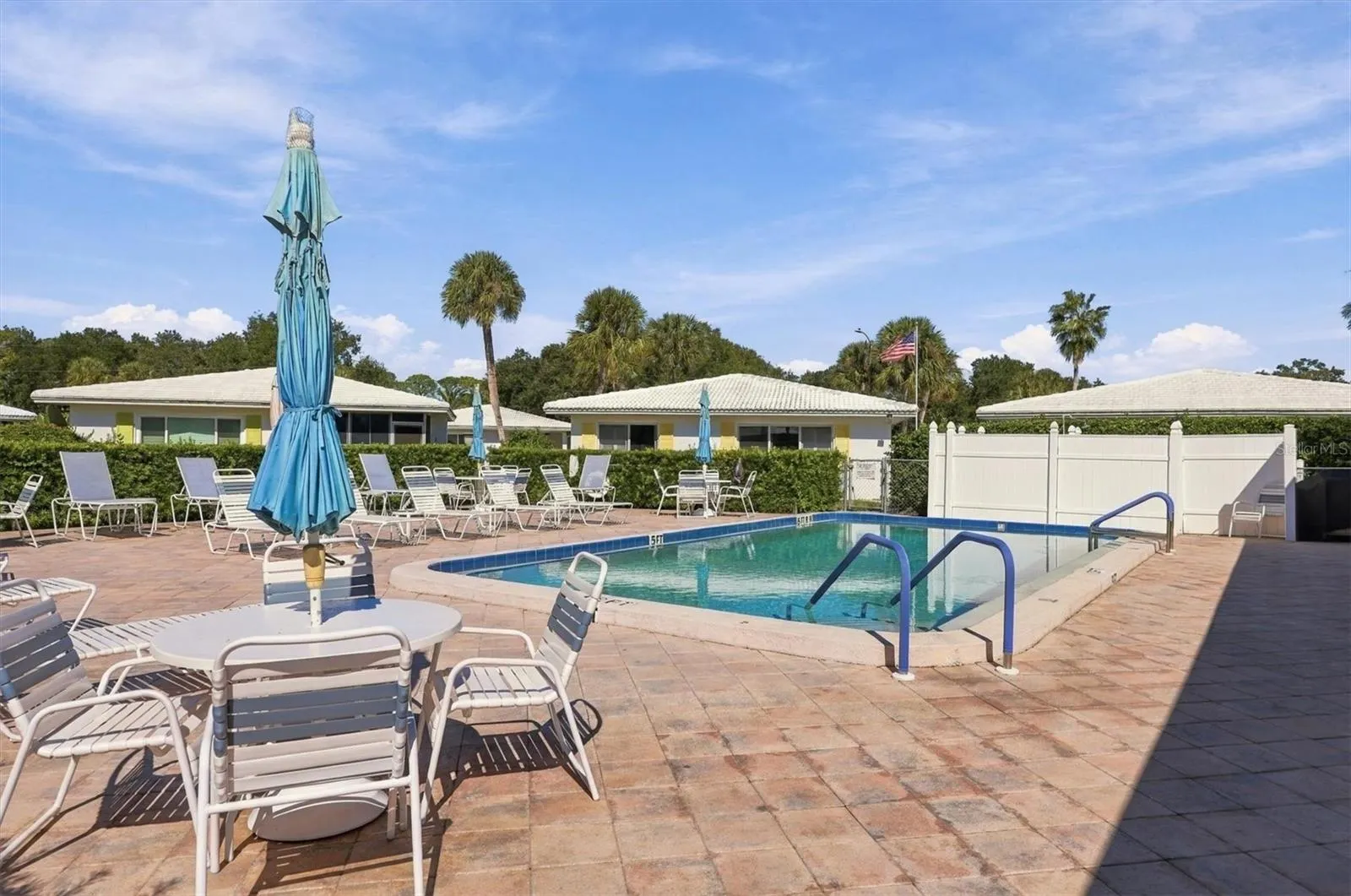 3950 ROXANE BLVD #3B #3B