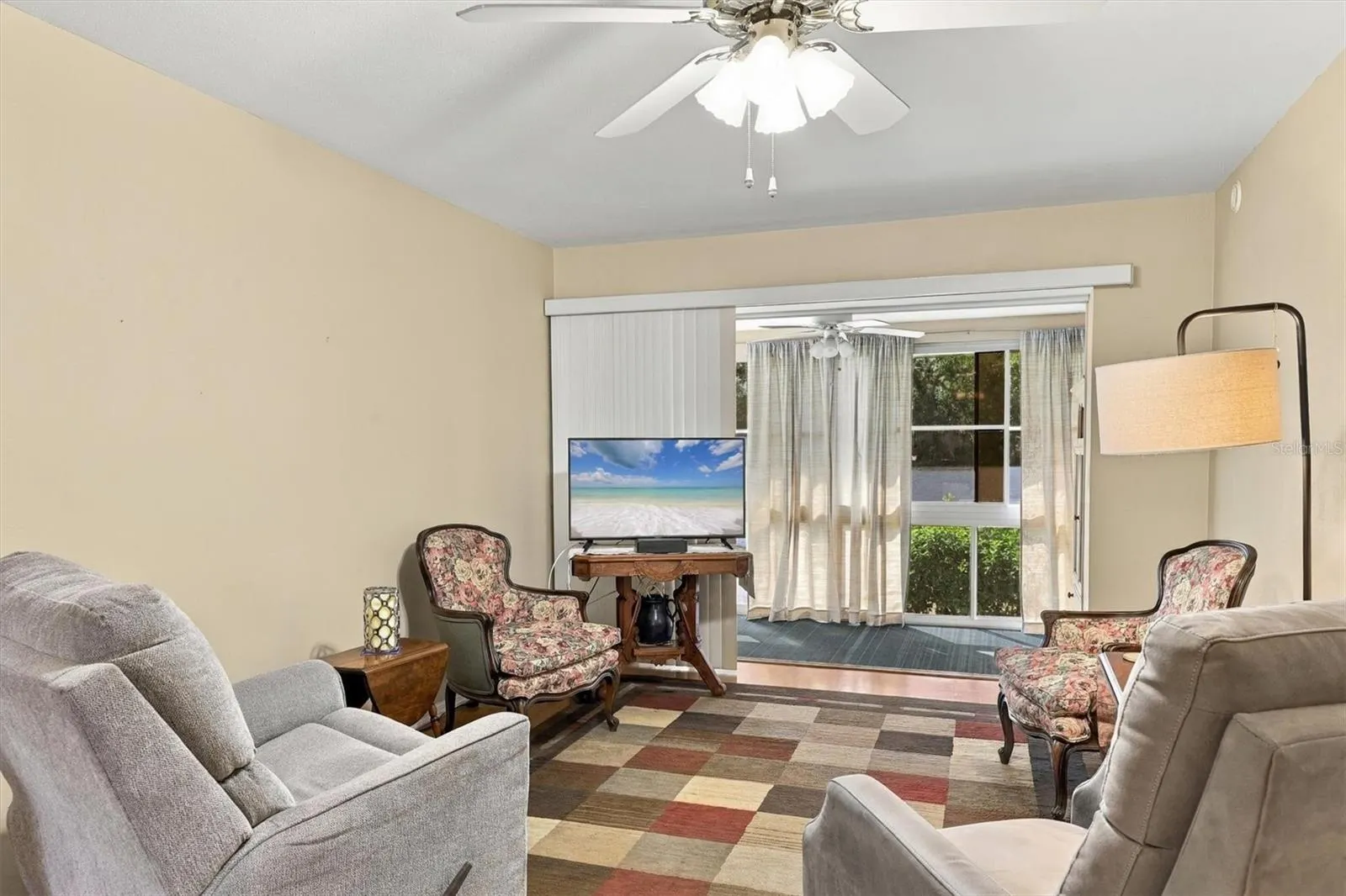 3950 ROXANE BLVD #3B #3B
