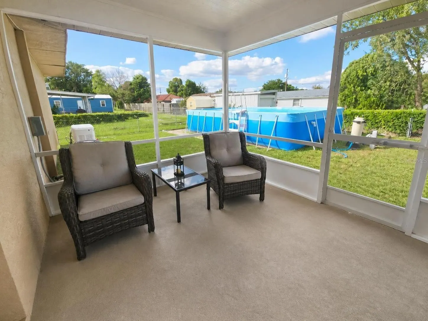 2074 W HIBISCUS RD
