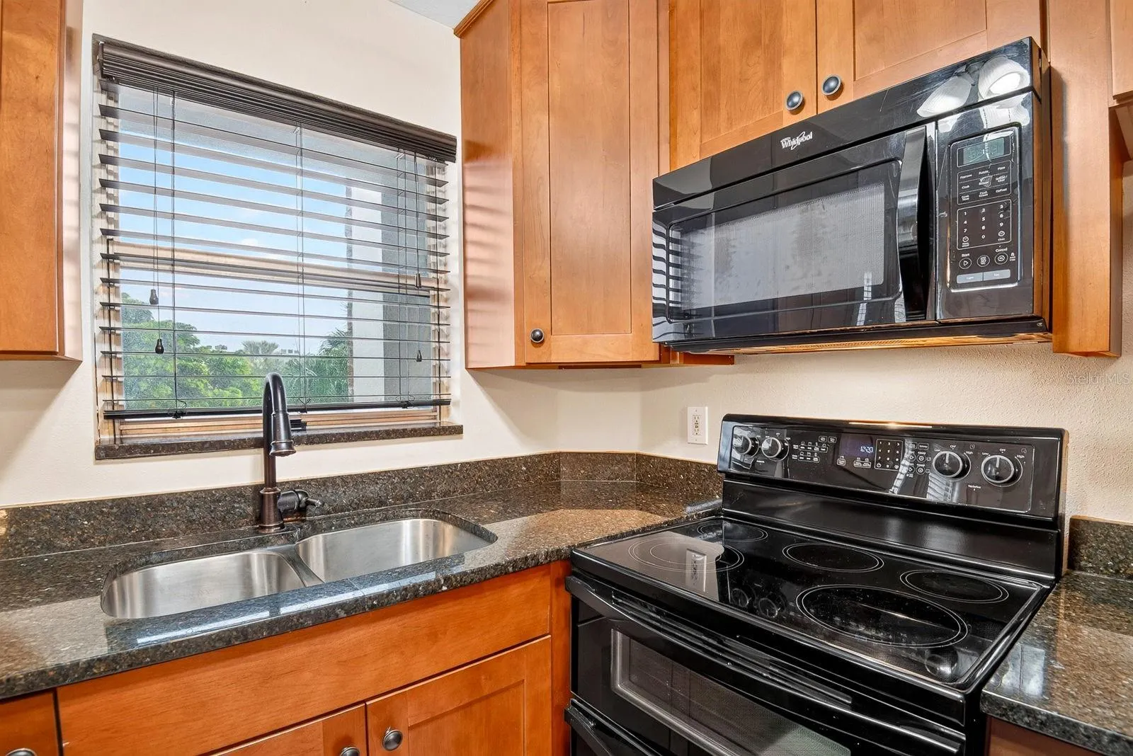 4440 IRONWOOD CIR #206D #206D