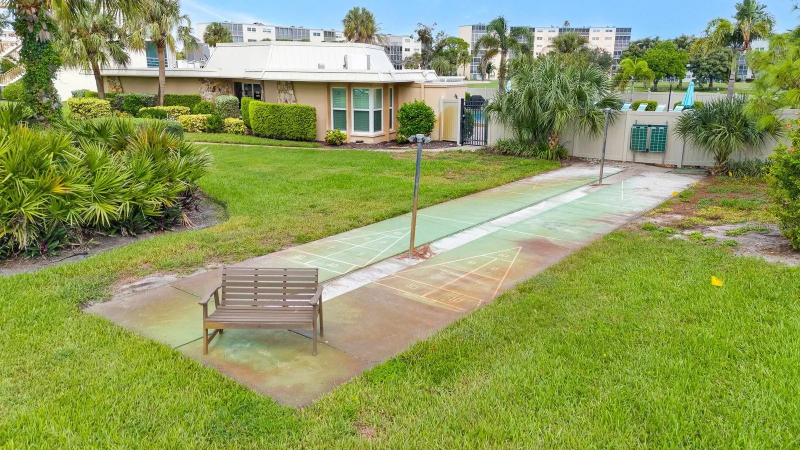 4440 IRONWOOD CIR #206D #206D