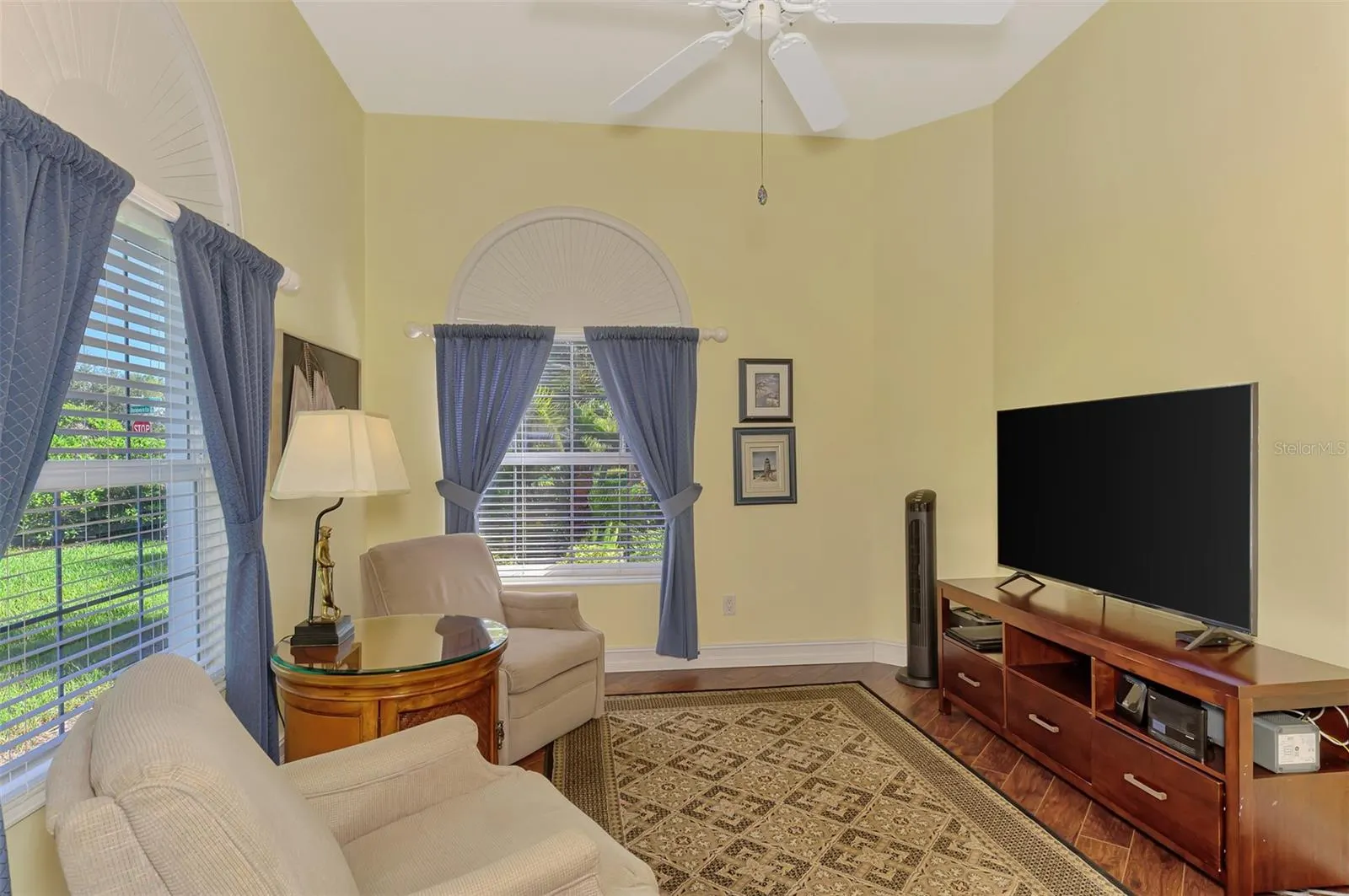 5882 BENEVENTO DR