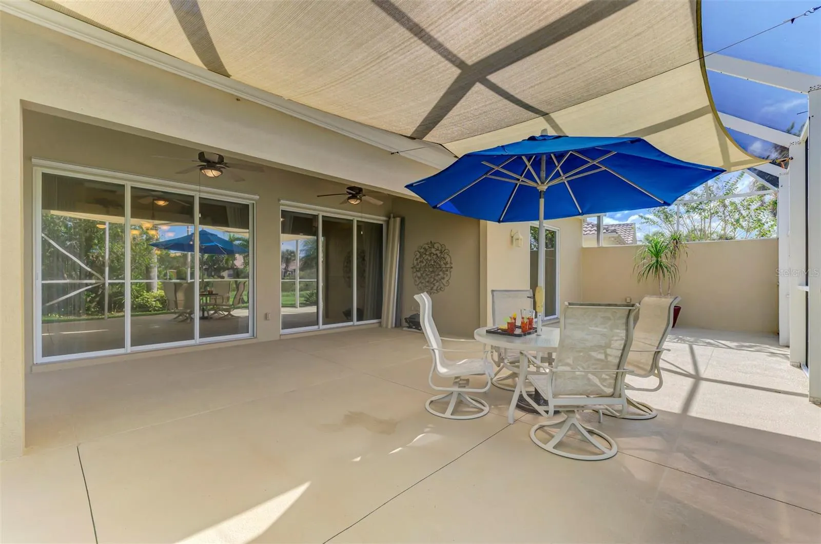 5882 BENEVENTO DR