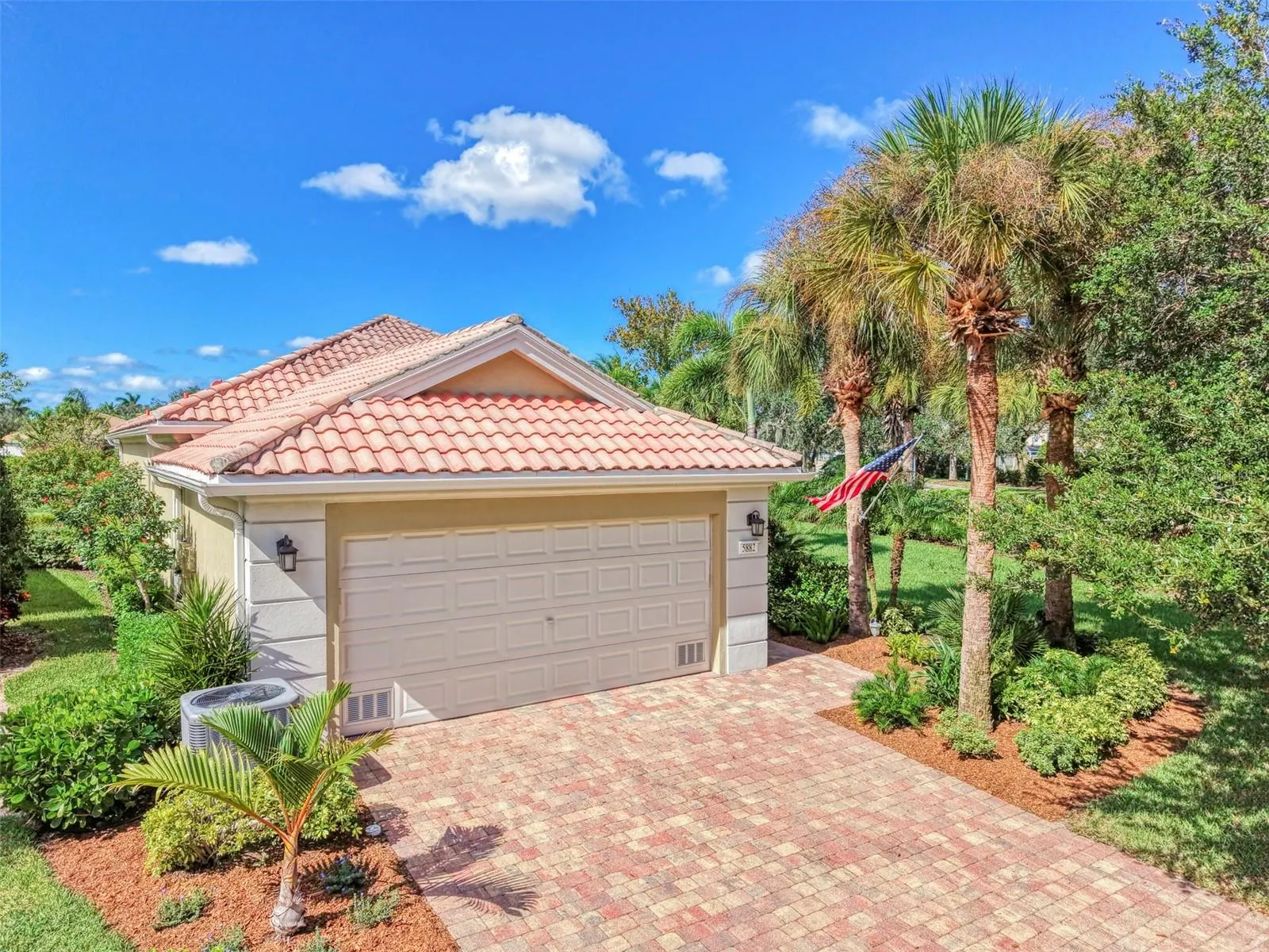 5882 BENEVENTO DR