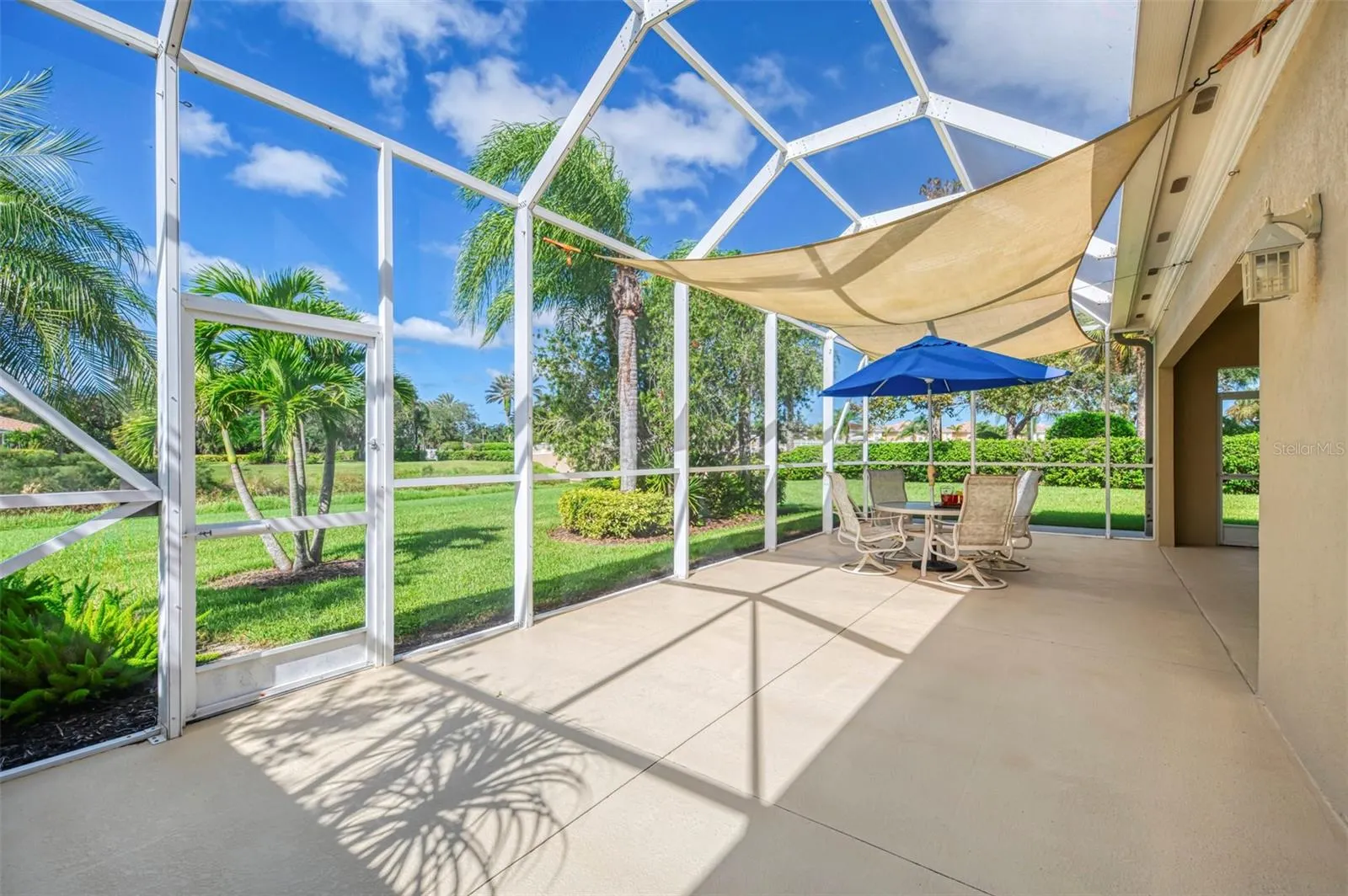5882 BENEVENTO DR