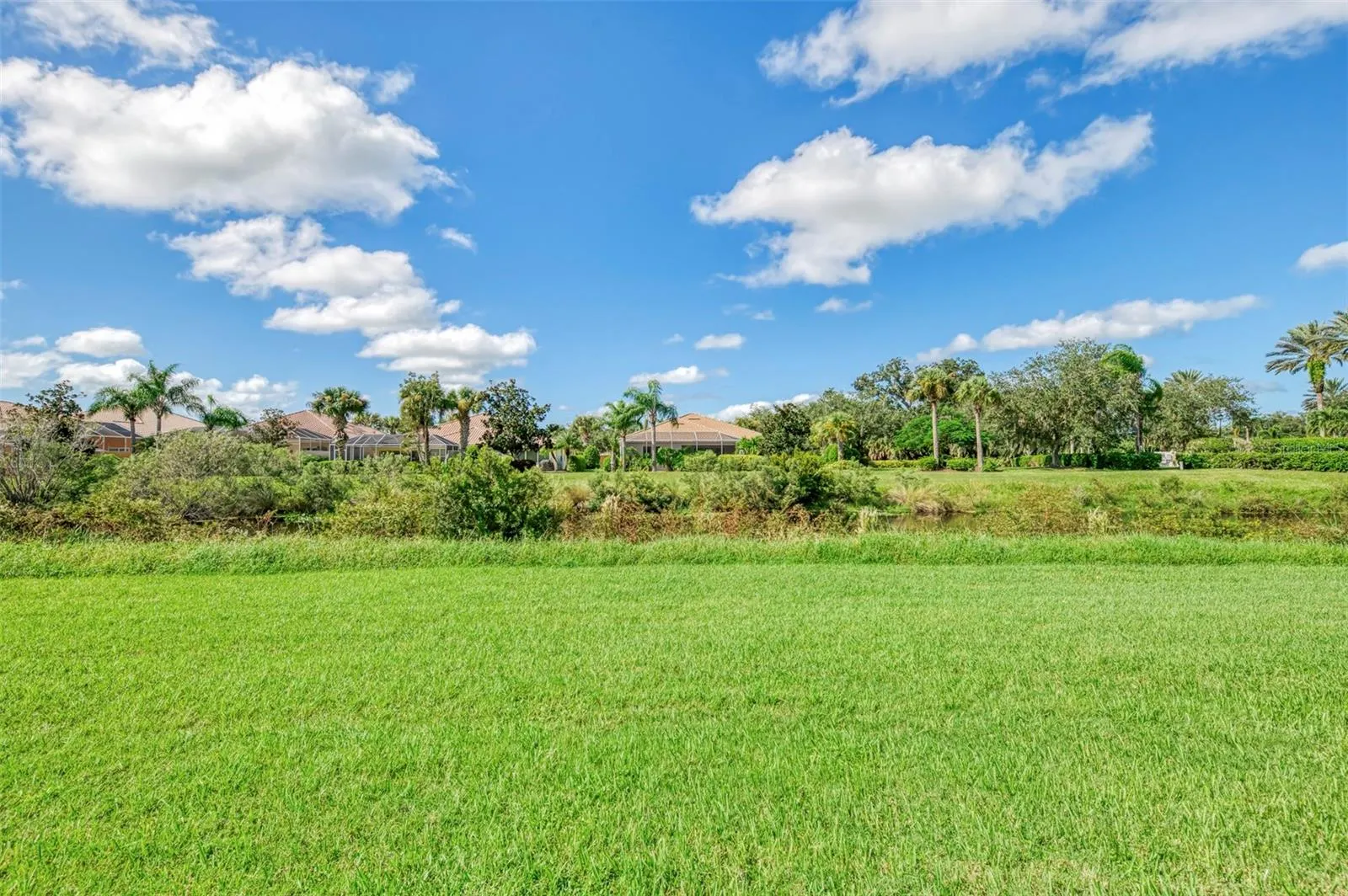 5882 BENEVENTO DR