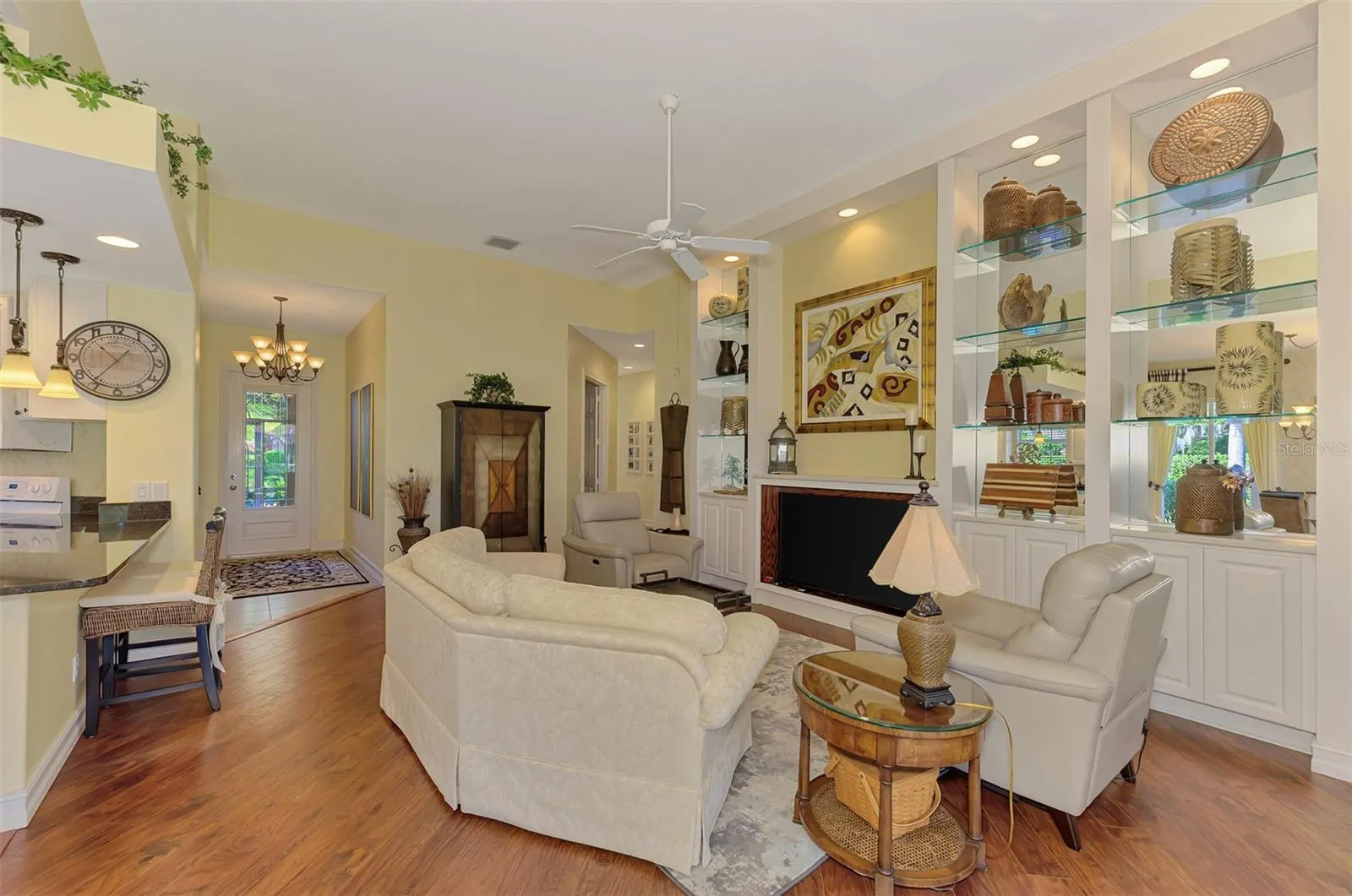 5882 BENEVENTO DR