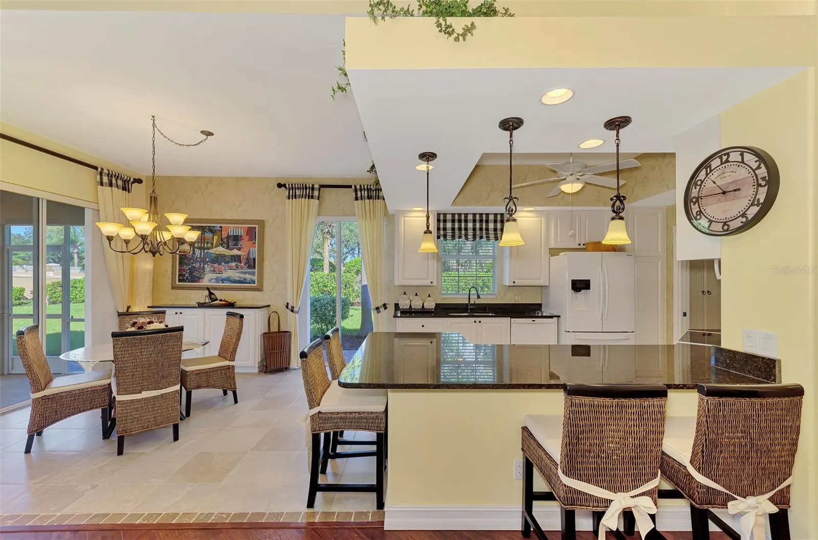 5882 BENEVENTO DR