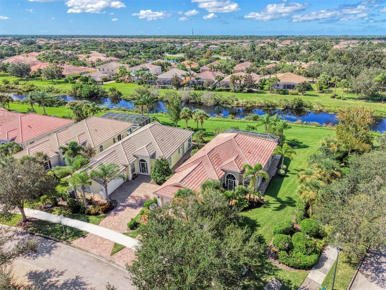 5882 BENEVENTO DR
