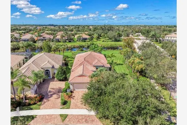 5882 BENEVENTO DR