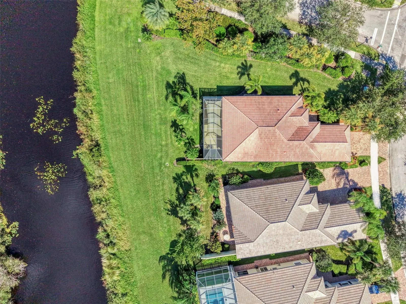 5882 BENEVENTO DR