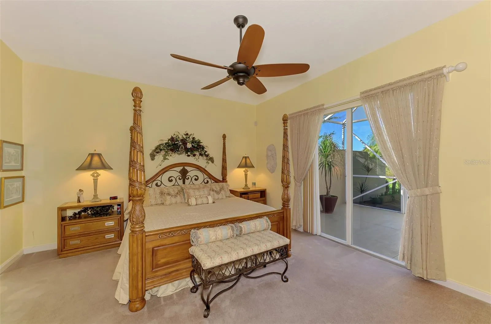 5882 BENEVENTO DR