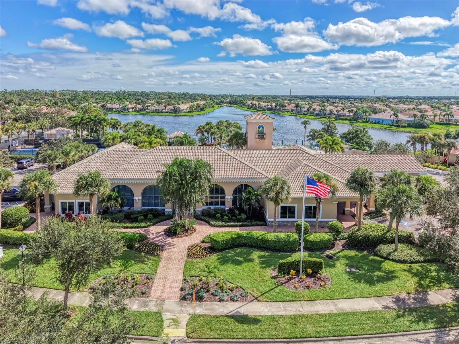 5882 BENEVENTO DR