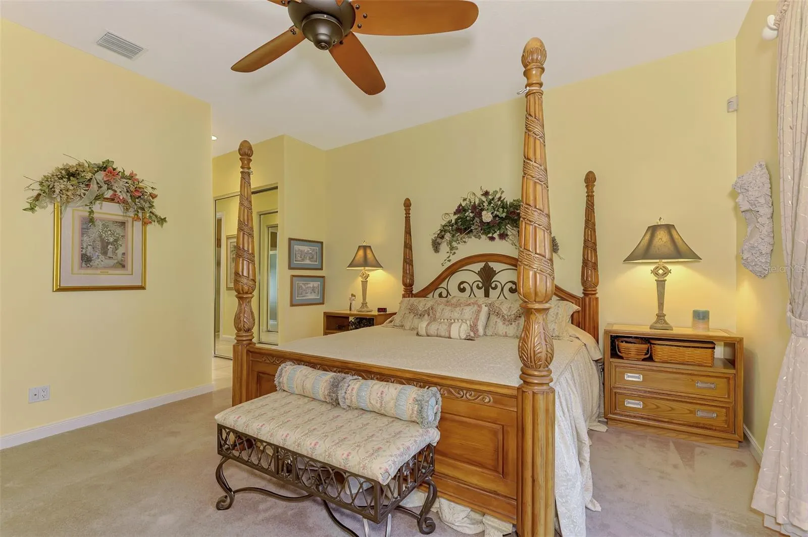 5882 BENEVENTO DR