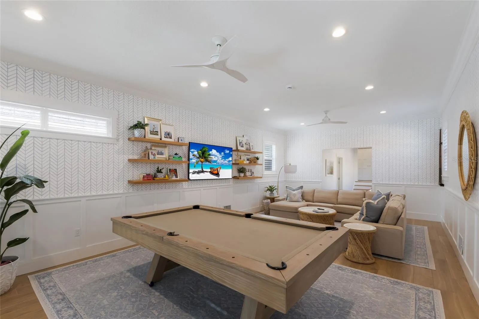 1519 RIVERVIEW LN