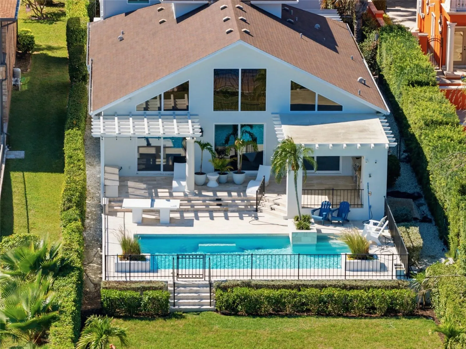 1519 RIVERVIEW LN
