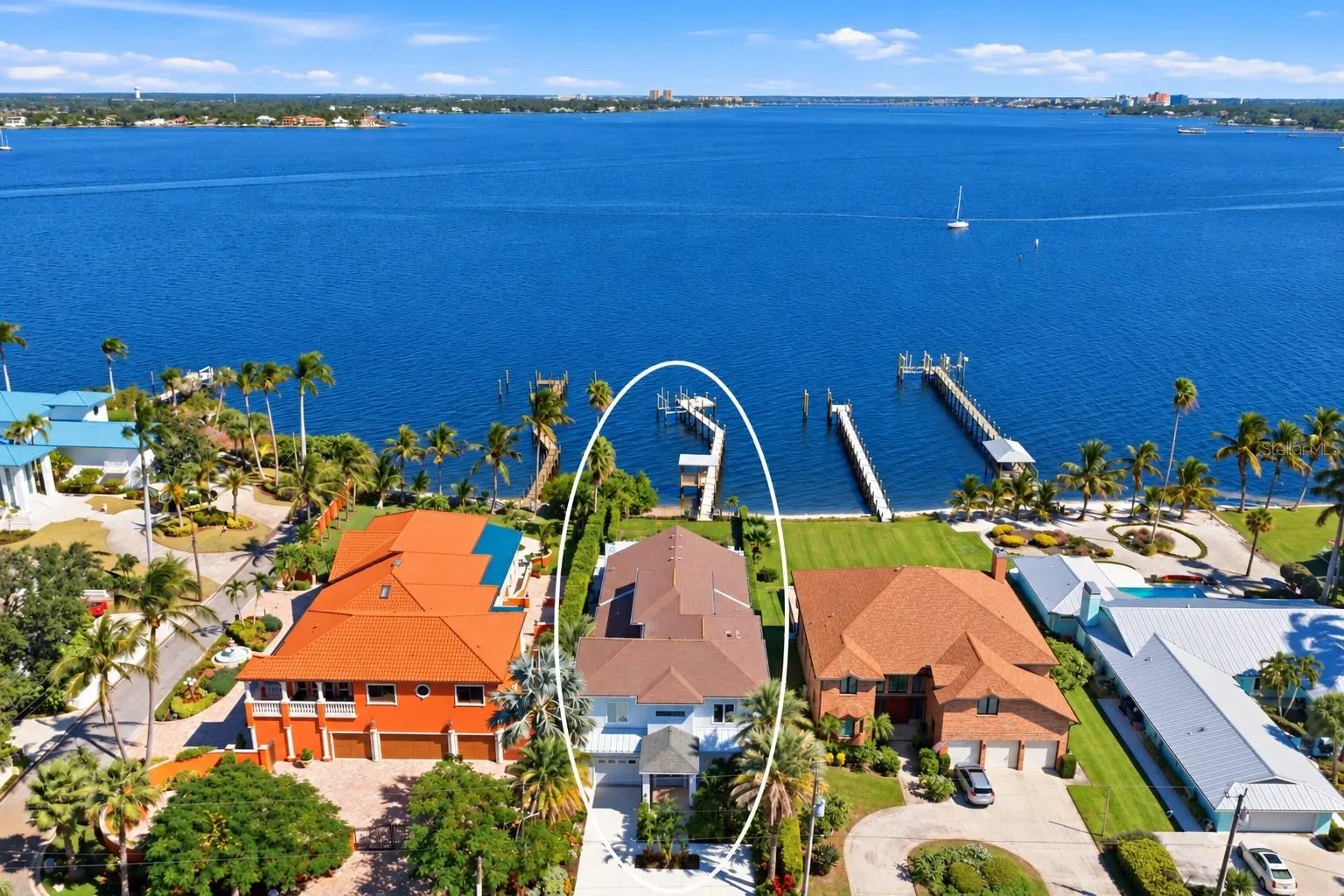 1519 RIVERVIEW LN