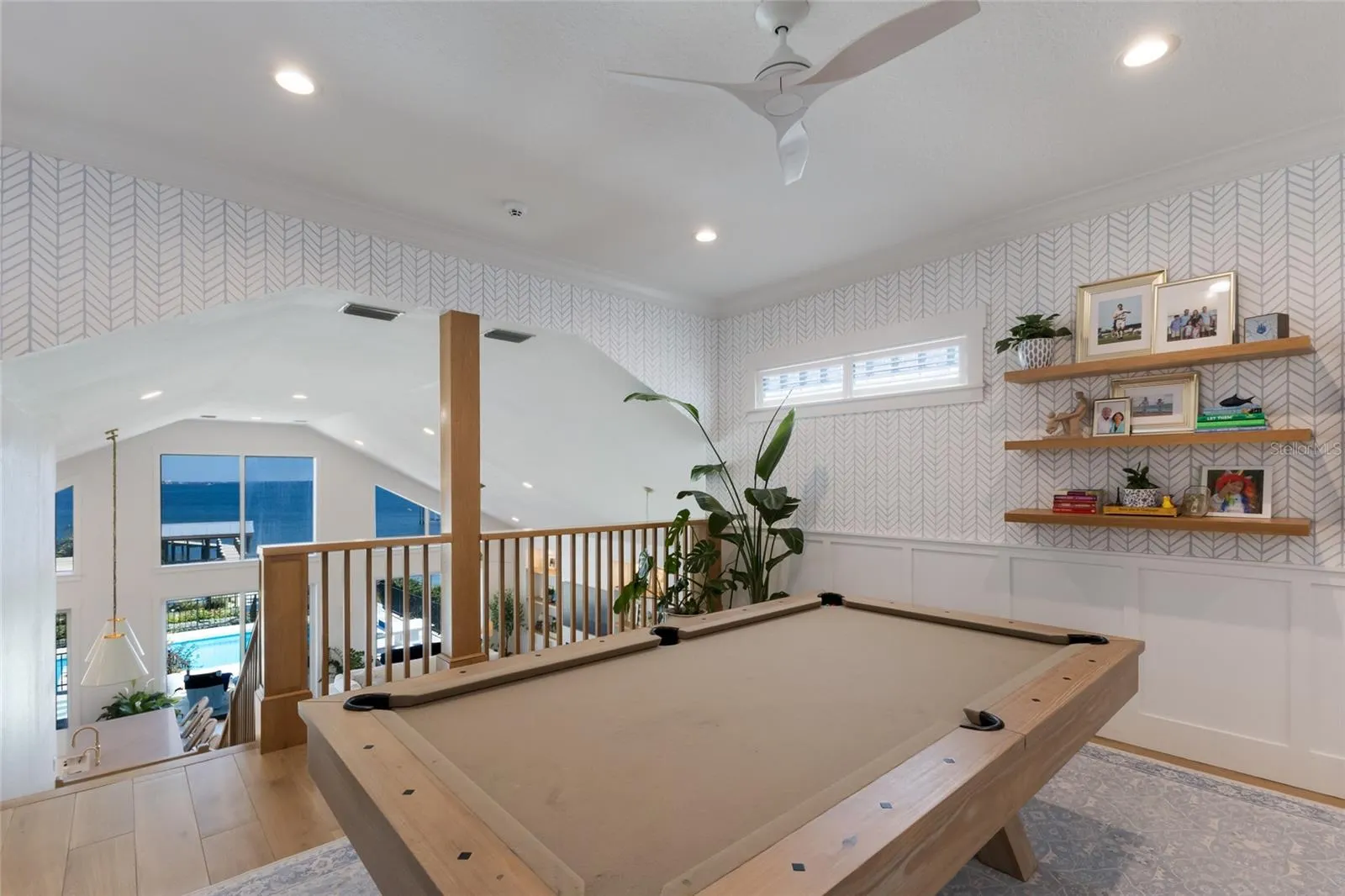 1519 RIVERVIEW LN