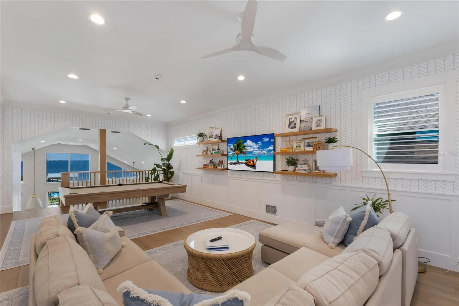 1519 RIVERVIEW LN