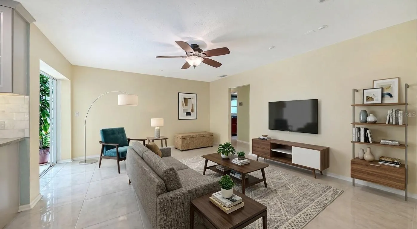2295 PINE VIEW CIR