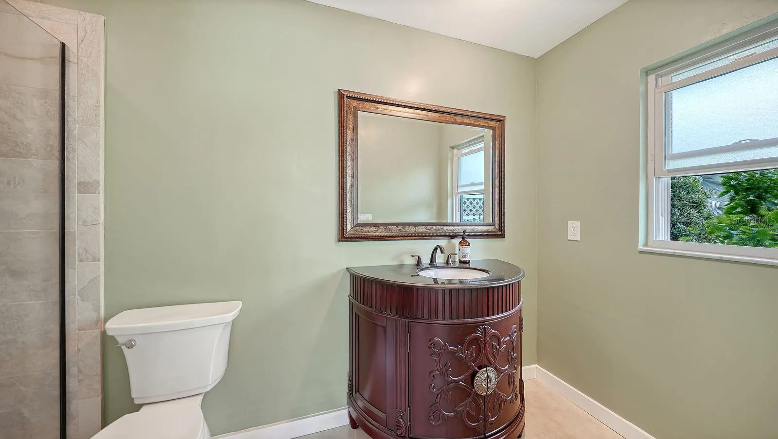 2295 PINE VIEW CIR
