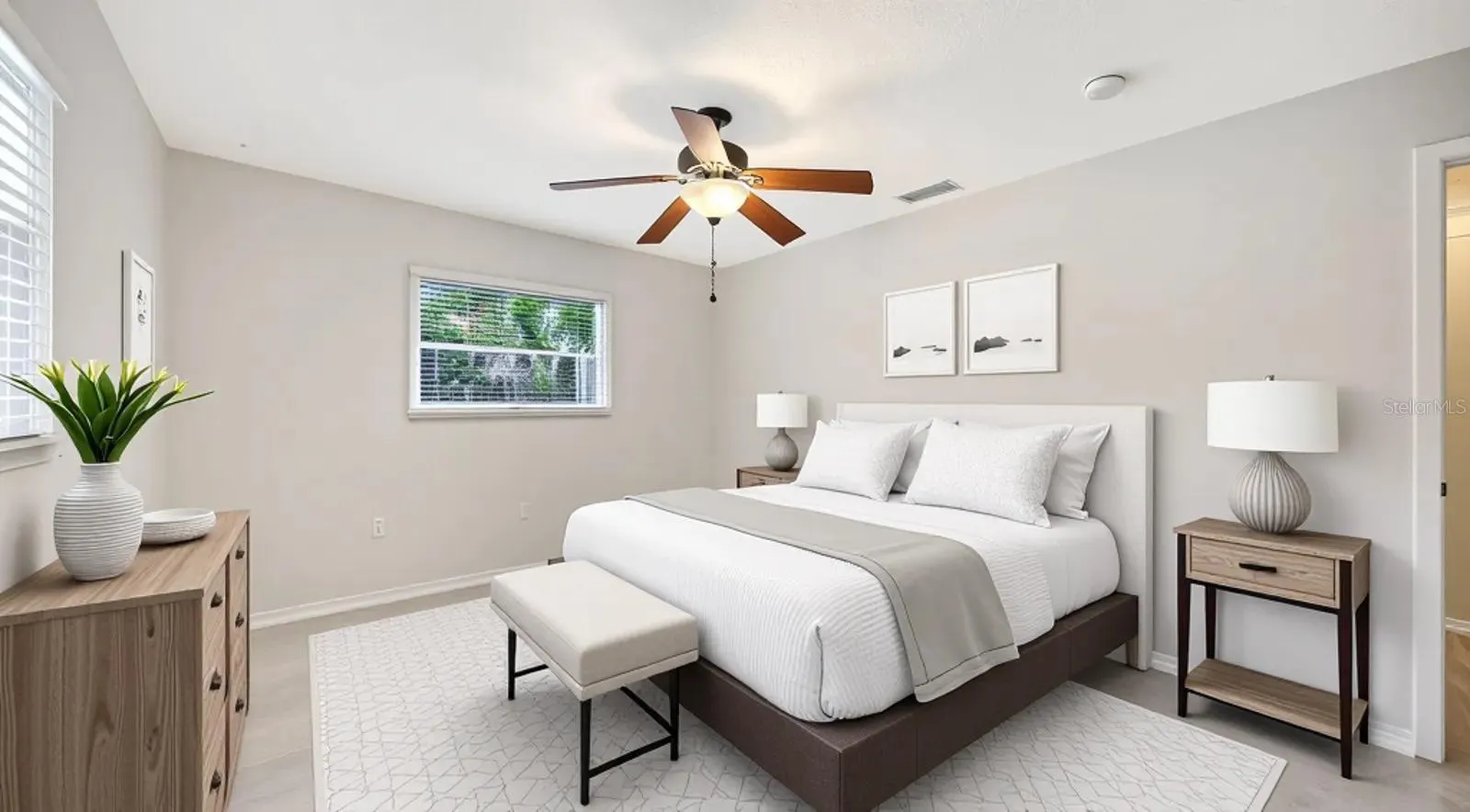 2295 PINE VIEW CIR