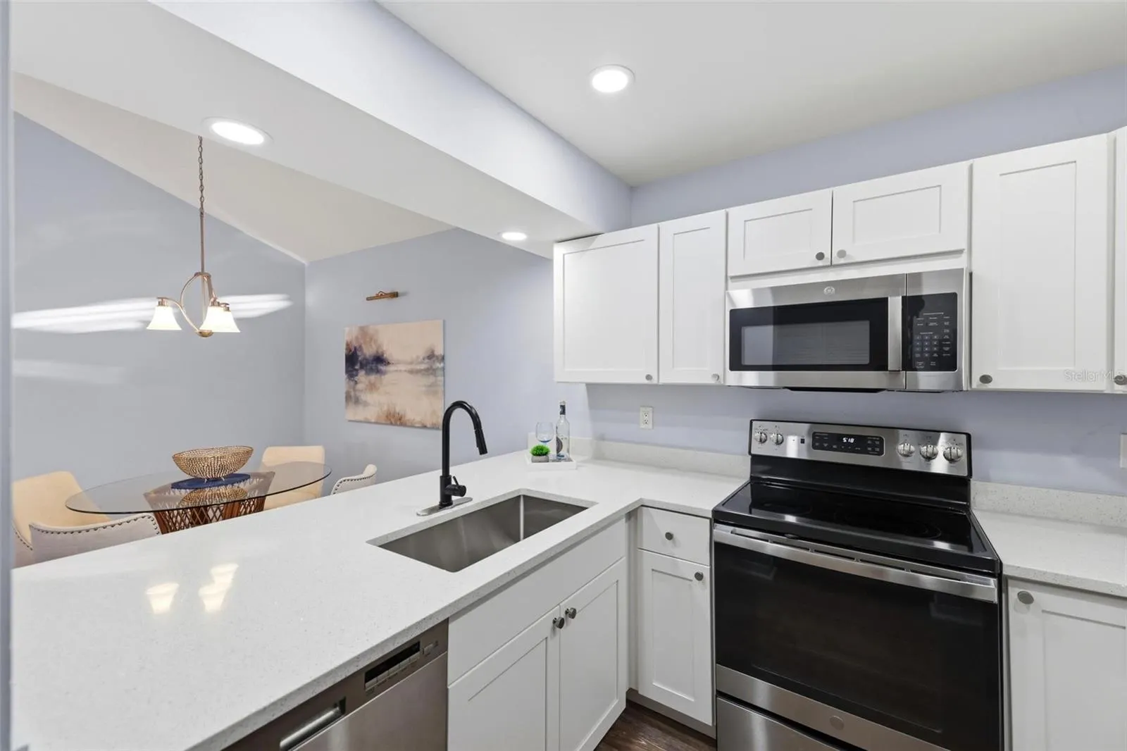 744 WHITE PINE TREE RD #207 #207