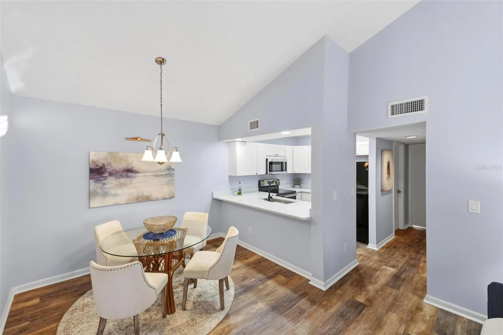 744 WHITE PINE TREE RD #207 #207