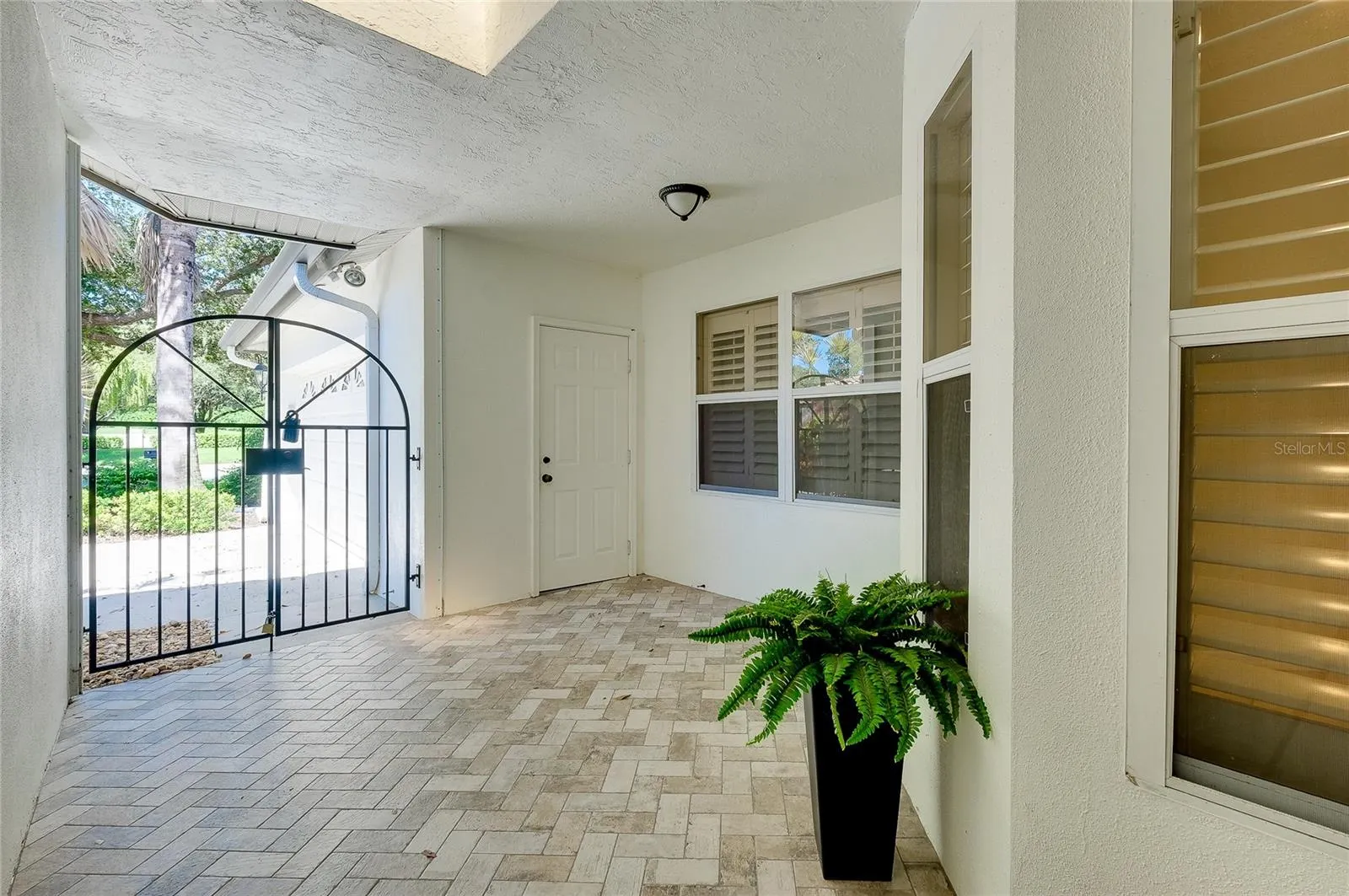 4356 CAMINO MADERA