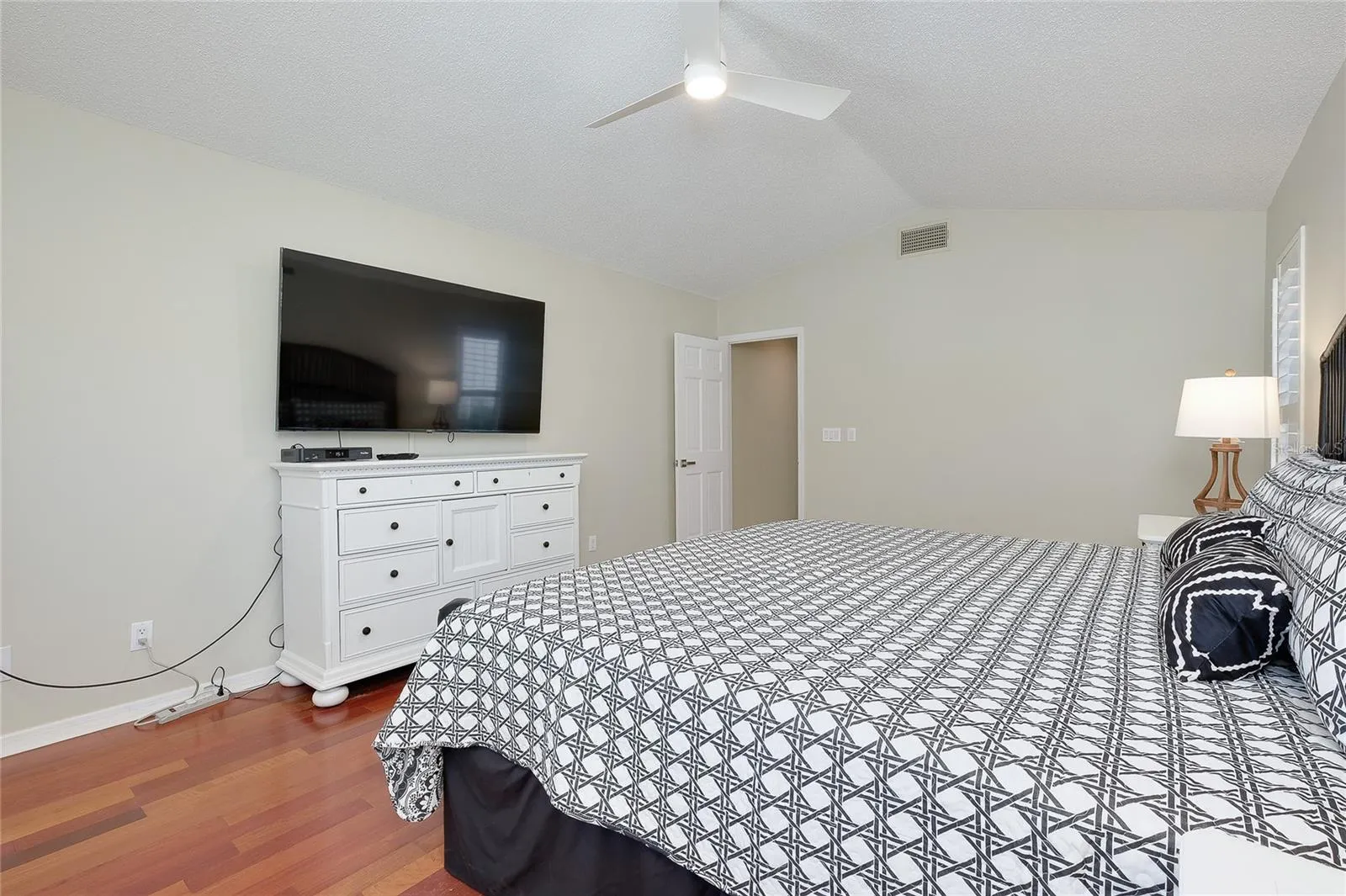 4356 CAMINO MADERA