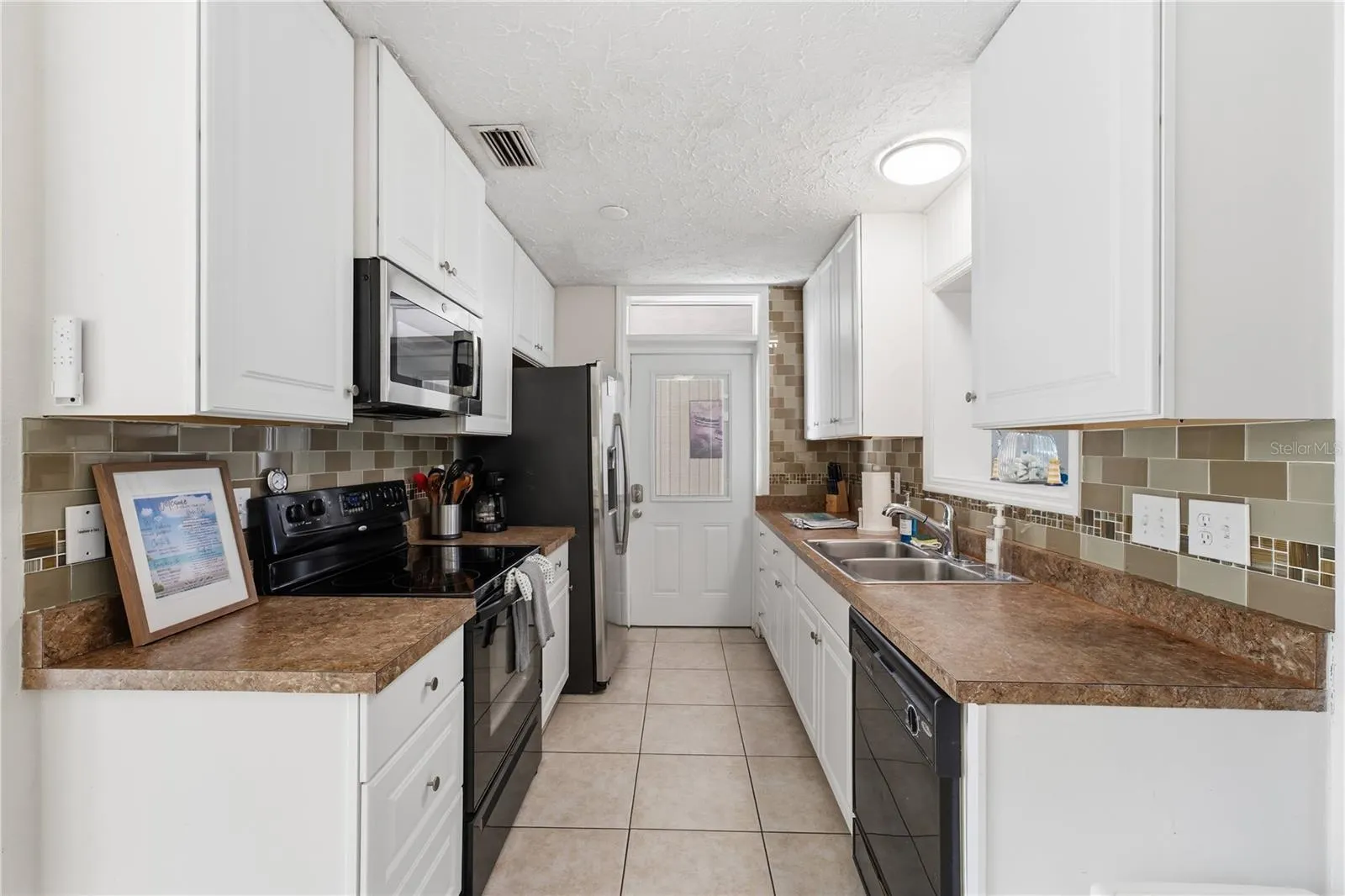 137 SUNWAY AVE