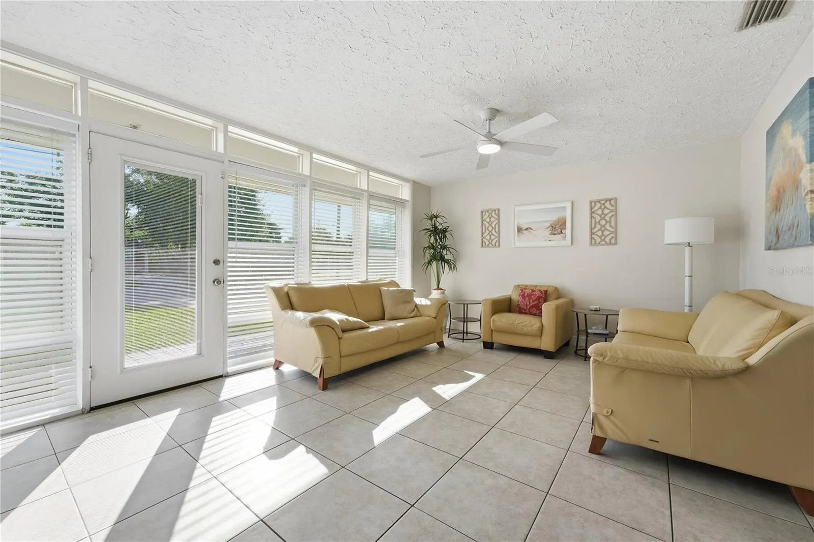 137 SUNWAY AVE
