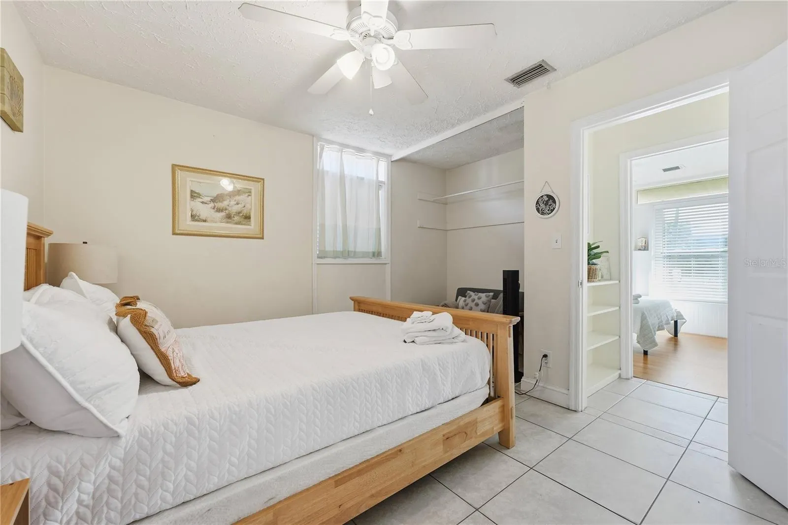 137 SUNWAY AVE