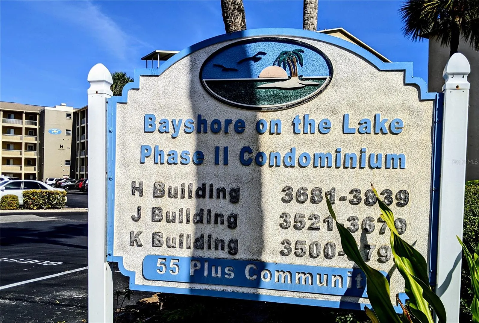 3779 LAKE BAYSHORE DR #H-402 #H-402